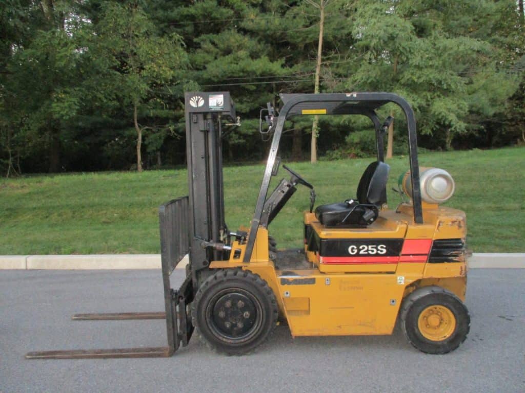 1997 Daewoo G25S 5000 lb Capacity Pneumatic Forklift 11