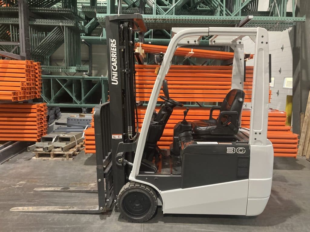 2014 Nissan TX30N 3000 lb capacity Electric Forklift 23