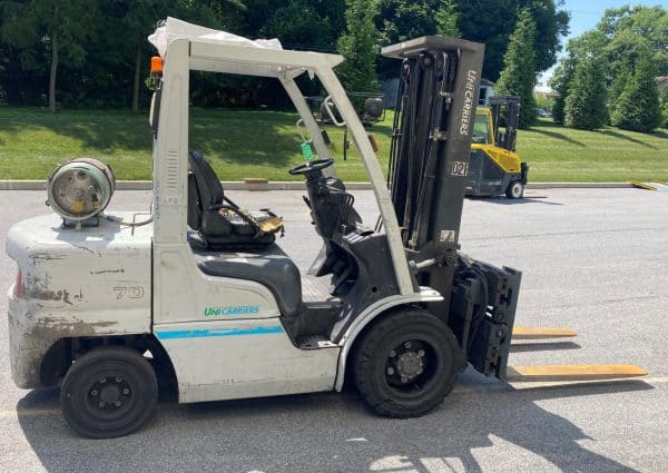 2019 UniCarriers PF70LP 7000 lb Capacity Forklift 2