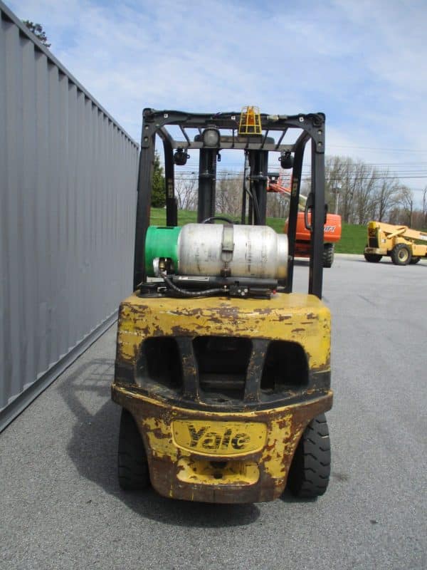 2007 Yale GLP060VX 6000 lb Capacity Pneumatic Forklift 3