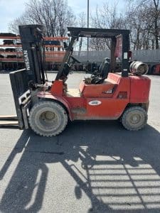 2008 Nissan F04B40V-LP 8000 lb Capacity Pneumatic Forklift 10