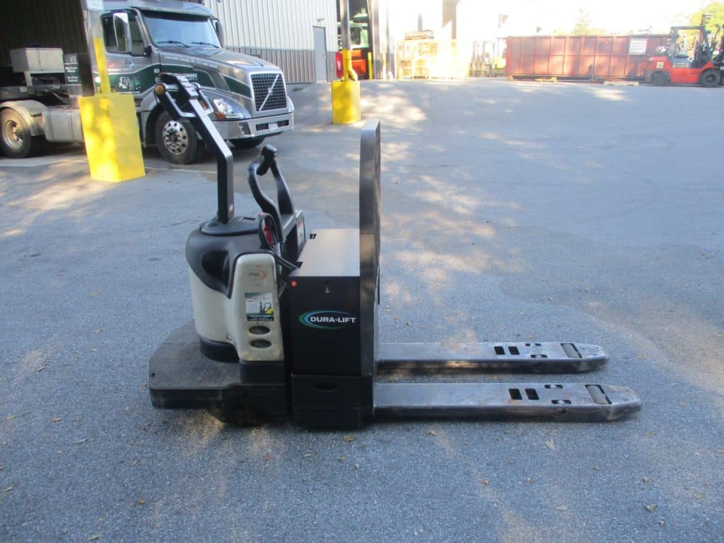 CROWN PE4000-60 Electric Pallet Jack 19