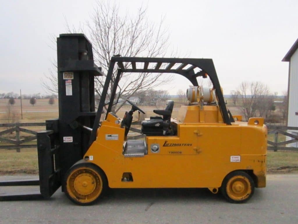 2000 Royal TC300CS 30000 lb Capacity Forklift 33