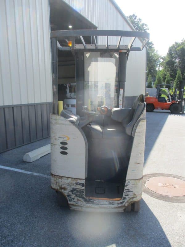 2009 Crown RR5020-45 4500 lb. Capacity Reach Truck 4