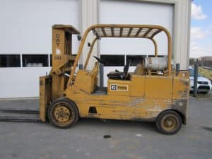 1968 CAT T250 25000 lb Capacity Forklift 18