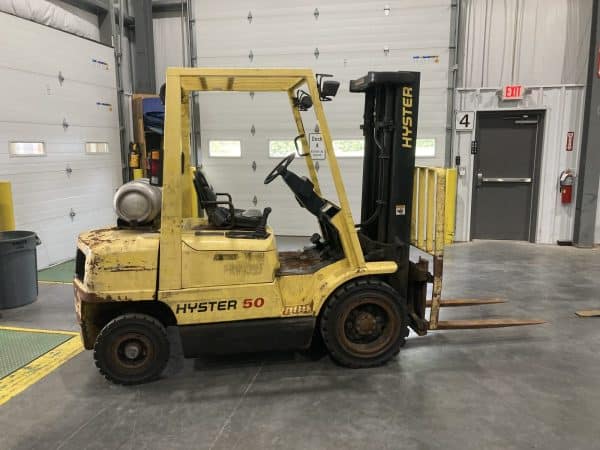 1999 Hyster H50XM 5000 lb Pneumatic Forklift 2