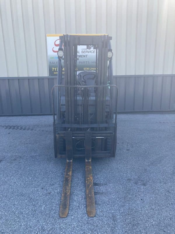 Toyota 8FGU18 3500 lb Pneumatic Forklift 3