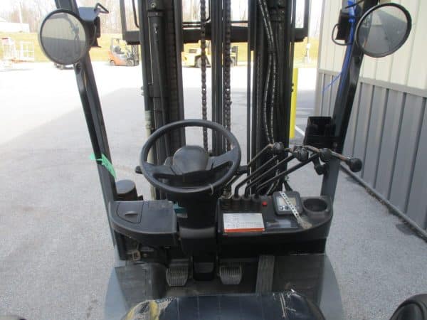 Toyota 8FGCU32 6500 lb capacity forklift 6