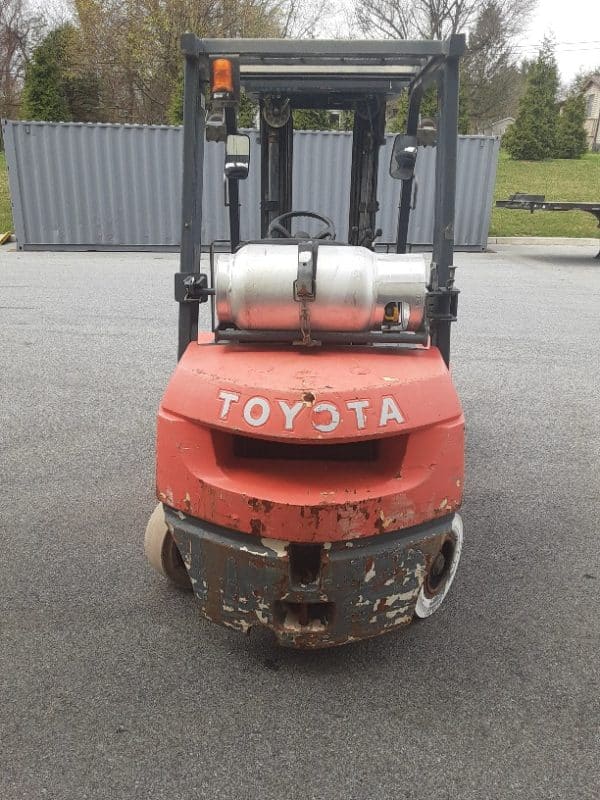 2002 Toyota 7FGU25 5000 lb capacity forklift 2