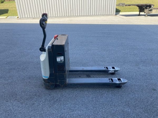 2019 UniCarriers WLX45S Electric Pallet Jack 5