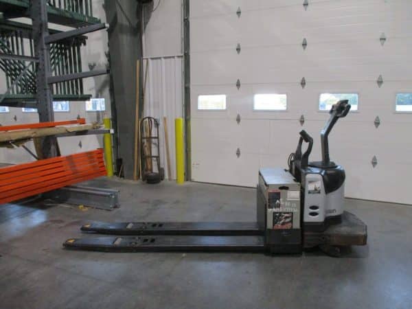 2005 Crown PE4000-60 Electric Pallet Jack