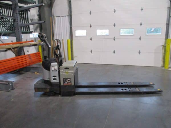 2005 Crown PE4000-60 Electric Pallet Jack 8