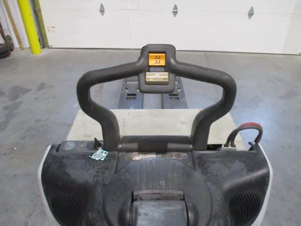 2005 Crown PE4000-60 Electric Pallet Jack - Image 4