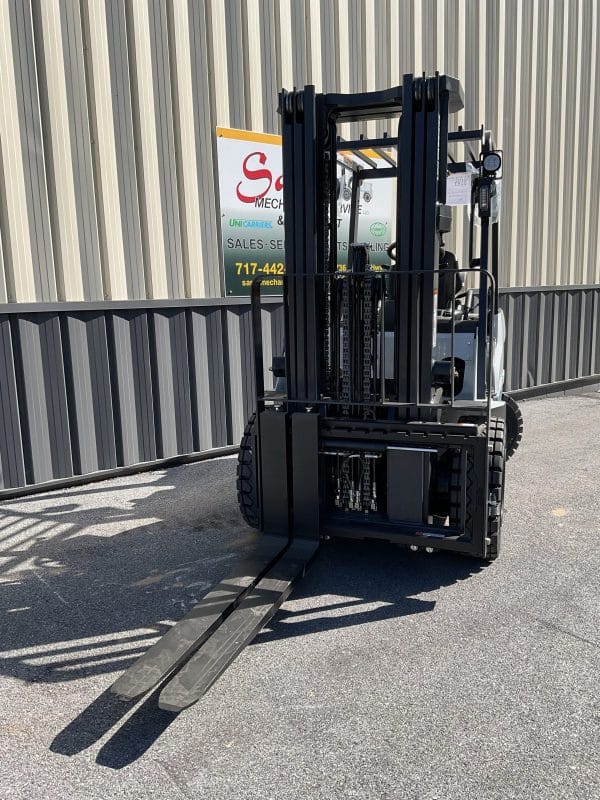 2024 UniCarriers PF60LP 6000 lb Capcity Forklift 3