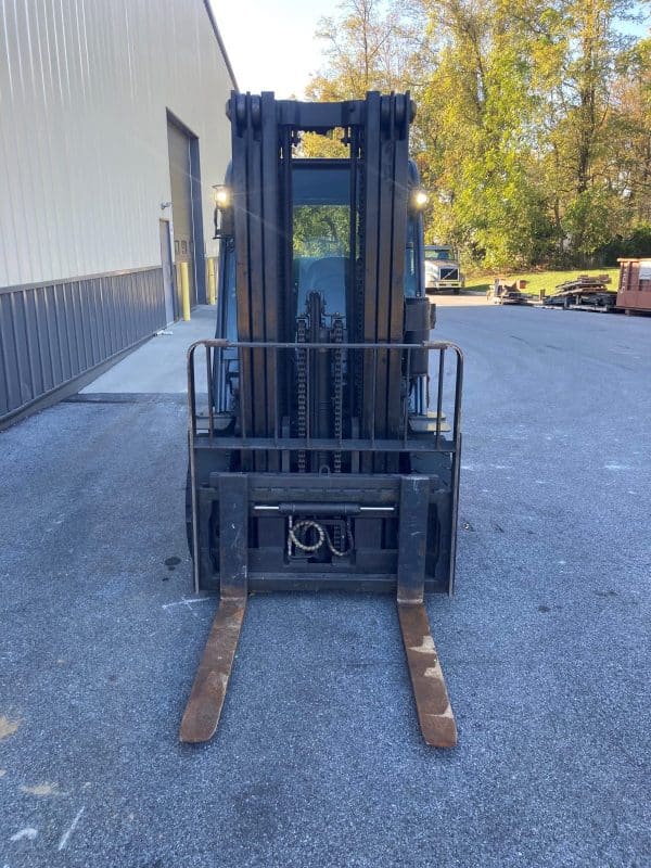 2016 Toyota 8FG35U 8000 lb Capacity Forklift 3